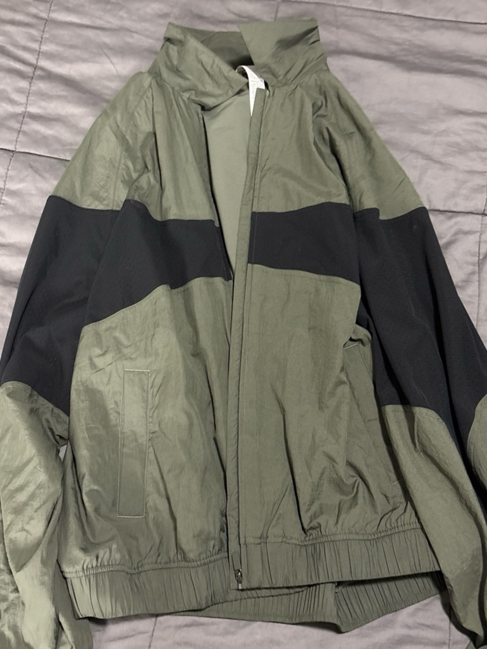 Lululemon Women’s Olive Green and Black Colorblock Nylon Collared Jacket
